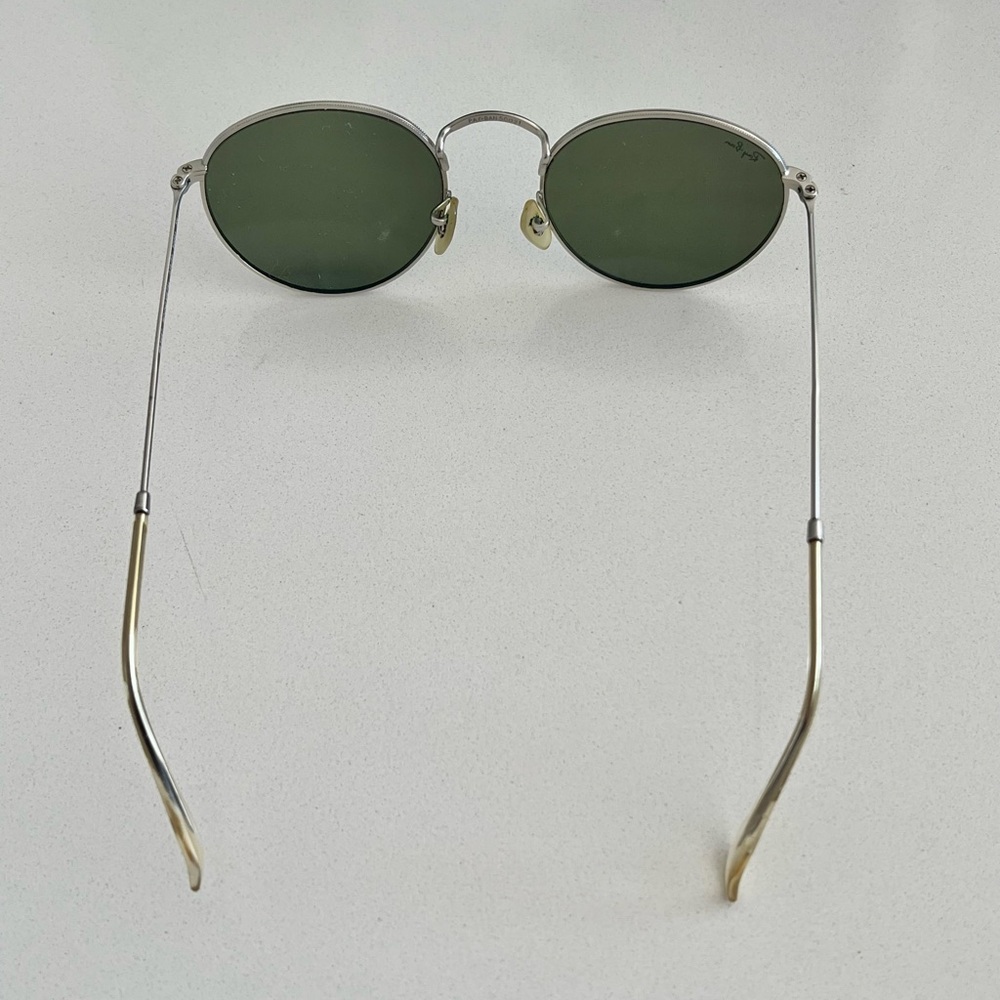 Ray-Ban Round Flash Lens Sunglasses in fair condition - Picture 8 of 8